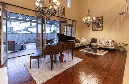 2814 Lake Crest Ct.  Chula Vista, CA 91915