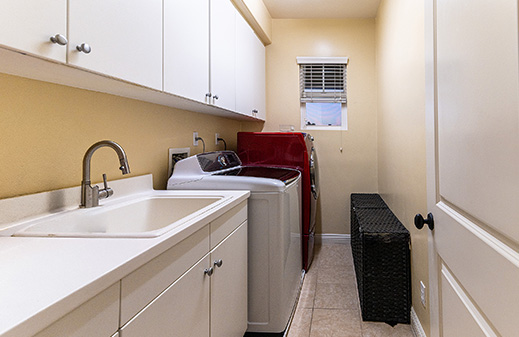 2814 Lake Crest Ct.  Chula Vista, CA 91915