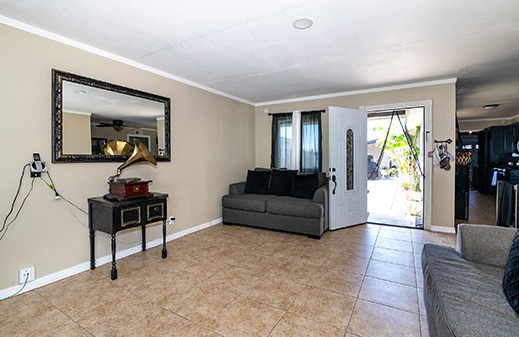 1433 Pequena San Diego, CA 92154